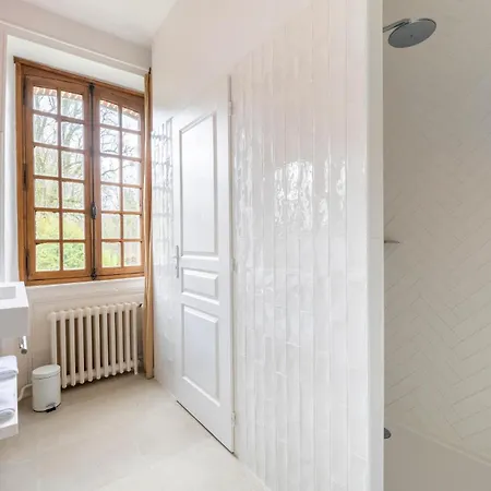 Magnifique Maison Avec Piscine Hébergement de vacances