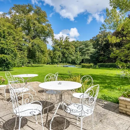 Hébergement de vacances Magnifique Maison Avec Piscine